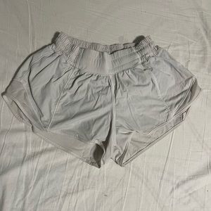 White lululemon hotty hots